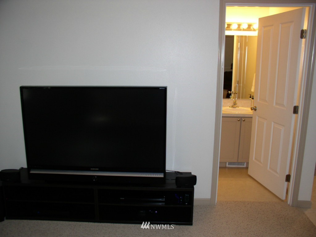 14007 Southeast 188 Way Renton, WA 98058 - Photo 12 of 18