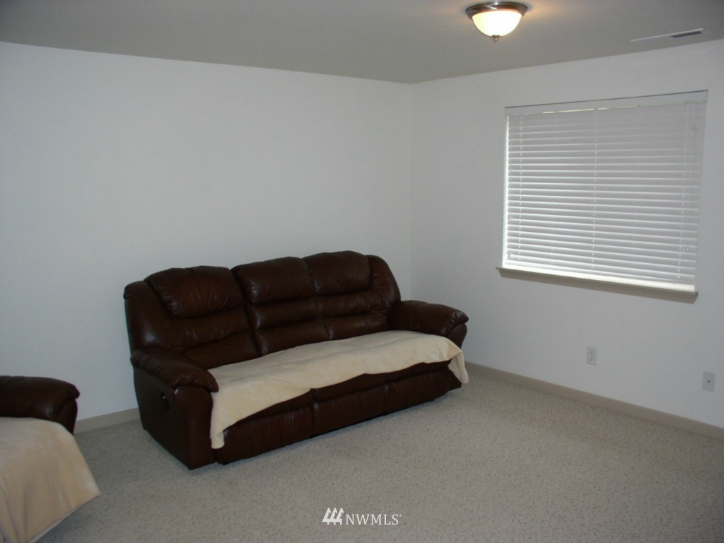 14007 Southeast 188 Way Renton, WA 98058 - Photo 13 of 18