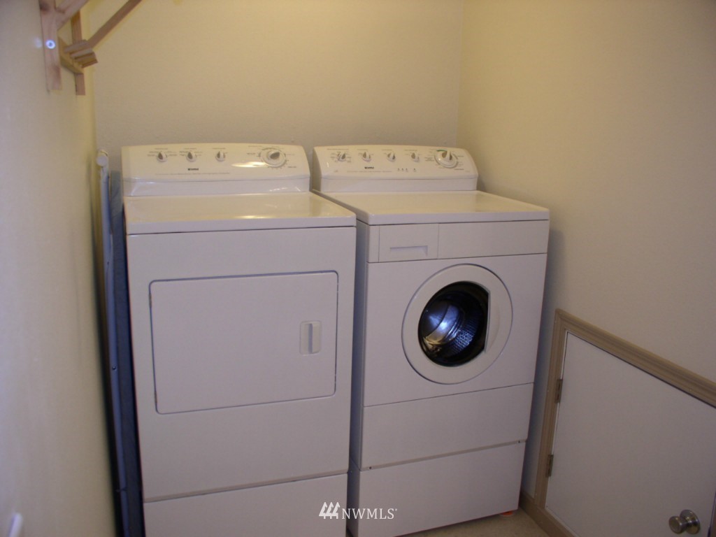 14007 Southeast 188 Way Renton, WA 98058 - Photo 14 of 18
