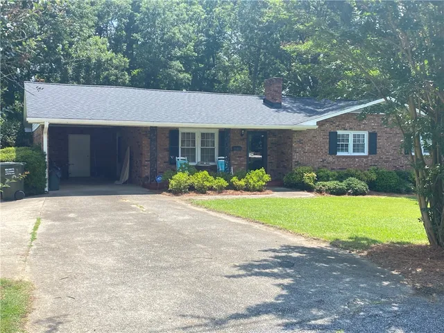 $240,000 | 7 Carlisle Drive, Honea Path, SC 29654