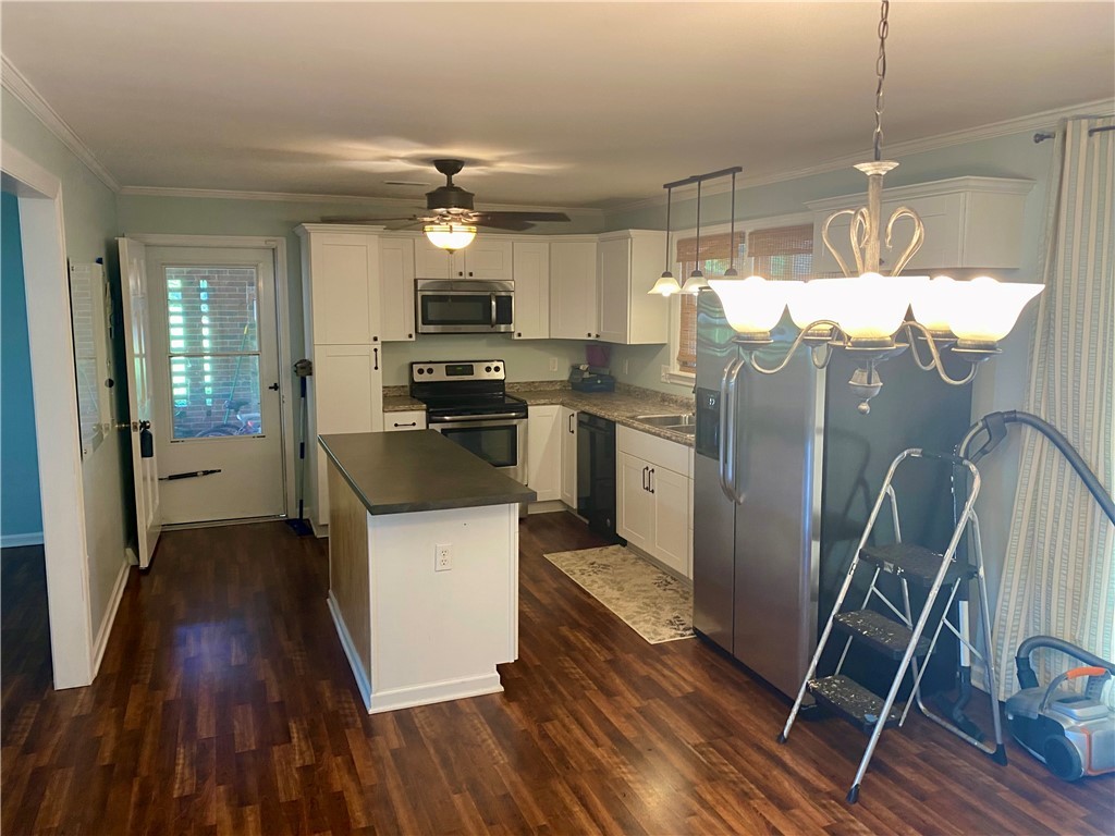 7 Carlisle Drive Honea Path, SC 29654 - Photo 5 of 33