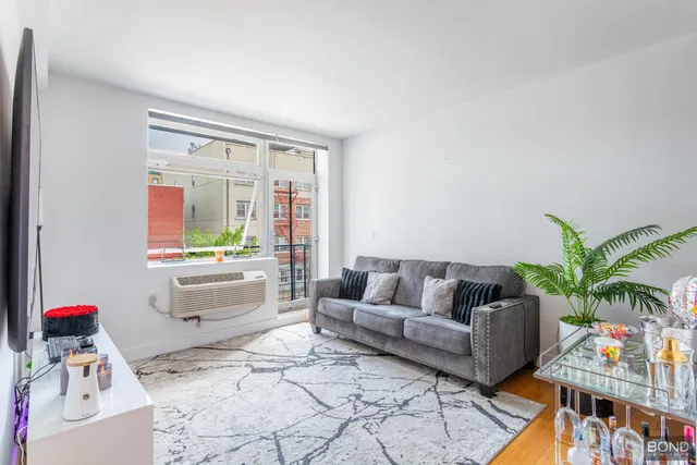 $3,000 | 12-22 30th Avenue, Unit 2H | Astoria