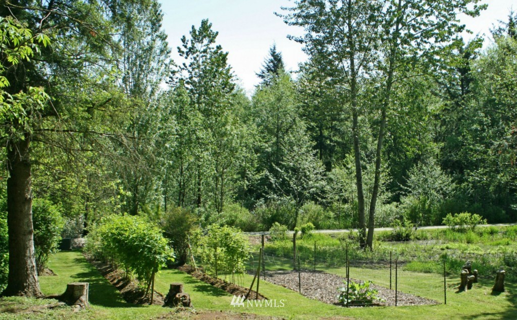 2040 Lindsay Road Lynden, WA 98264 - Photo 20 of 25