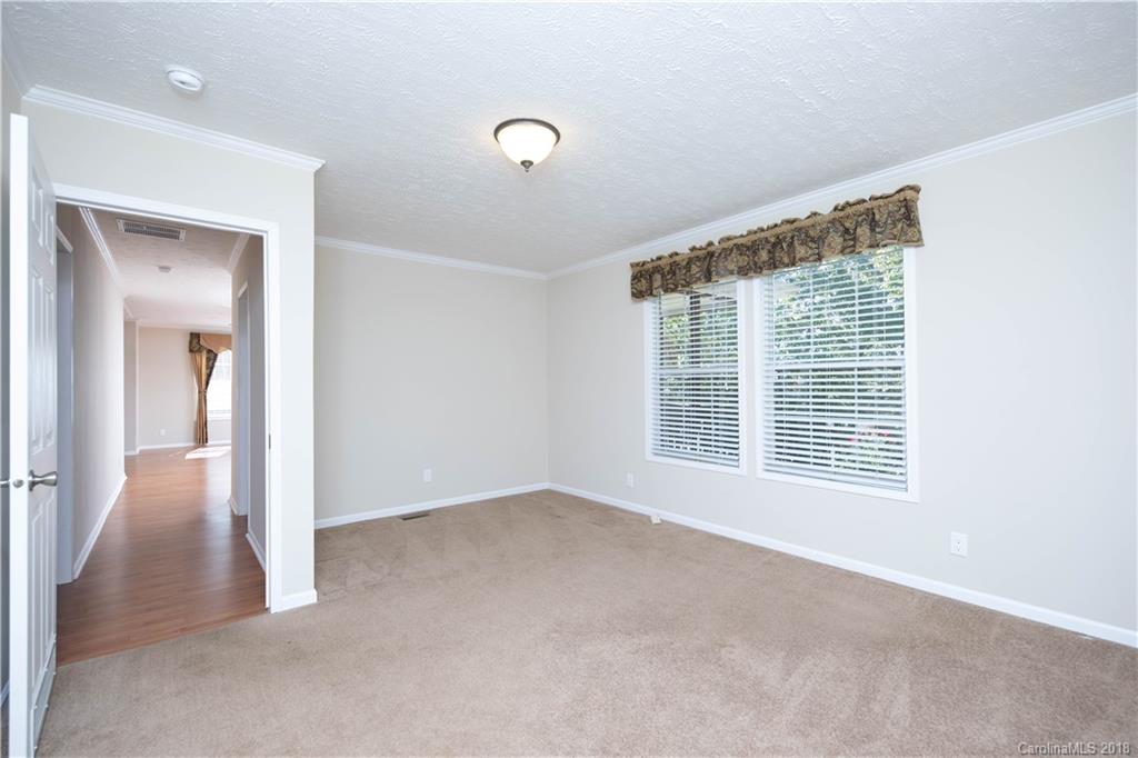 3020 Kingsburry Road Clover, SC 29710 - Photo 4 of 20 Gallery Image 4