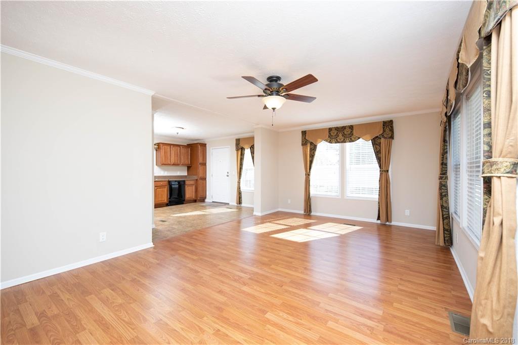 3020 Kingsburry Road Clover, SC 29710 - Photo 7 of 20 Gallery Image 7