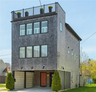 $1,295,000 | 127 Boon Street, Narragansett, RI 02882