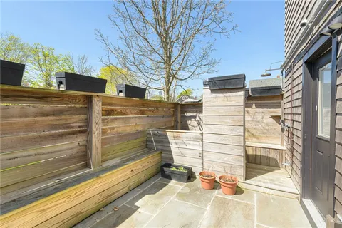 $1,295,000 | 127 Boon Street, Narragansett, RI 02882