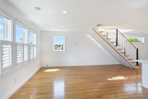 $1,295,000 | 127 Boon Street, Narragansett, RI 02882