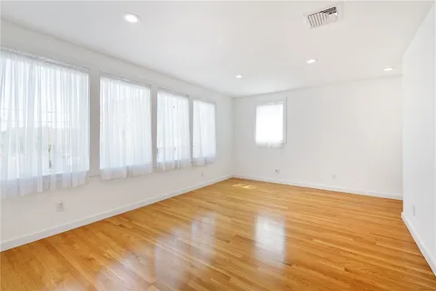 $1,295,000 | 127 Boon Street, Narragansett, RI 02882