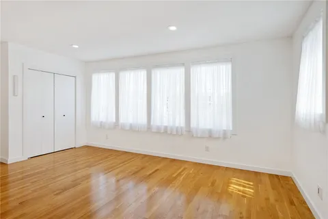 $1,295,000 | 127 Boon Street, Narragansett, RI 02882