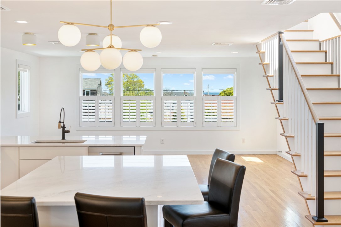 127 Boon Street Narragansett, RI 02882 - Photo 3 of 44