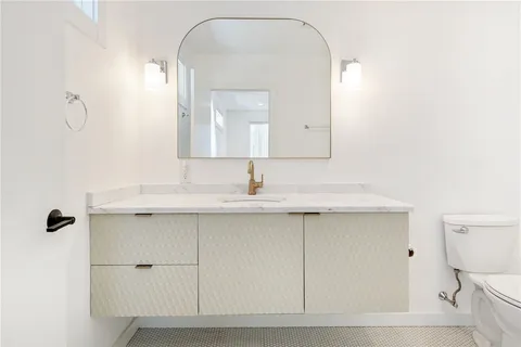 $1,295,000 | 127 Boon Street, Narragansett, RI 02882