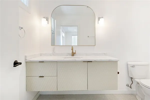 $1,295,000 | 127 Boon Street, Narragansett, RI 02882