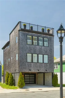 $1,295,000 | 127 Boon Street, Narragansett, RI 02882