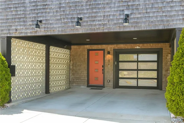 $1,295,000 | 127 Boon Street, Narragansett, RI 02882