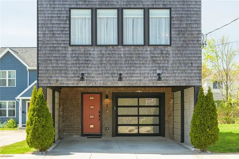$1,295,000 | 127 Boon Street, Narragansett, RI 02882