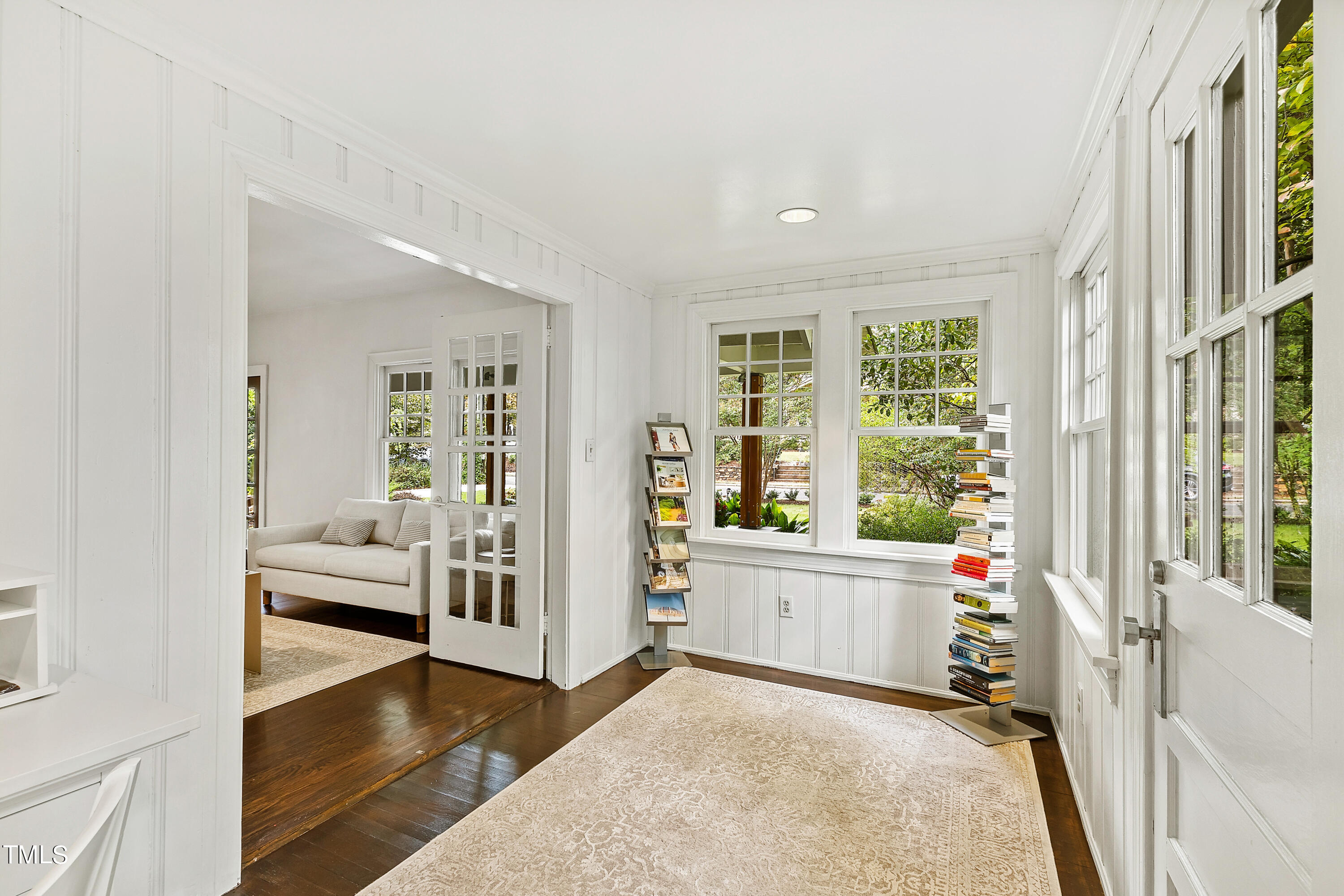 2212 The Circle Raleigh, NC 27608 - Photo 11 of 88 Sunroom