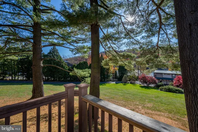 $775,000 | 887 Deep Creek Drive, Unit 7, McHenry, MD 21541