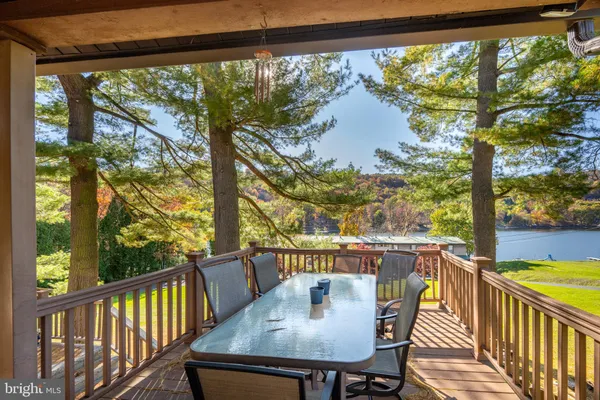 $749,999 | 887 Deep Creek Drive, Unit 7, McHenry, MD 21541