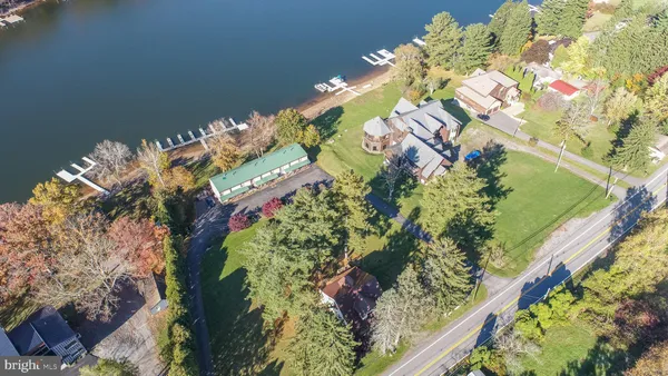 $749,999 | 887 Deep Creek Drive, Unit 7, McHenry, MD 21541