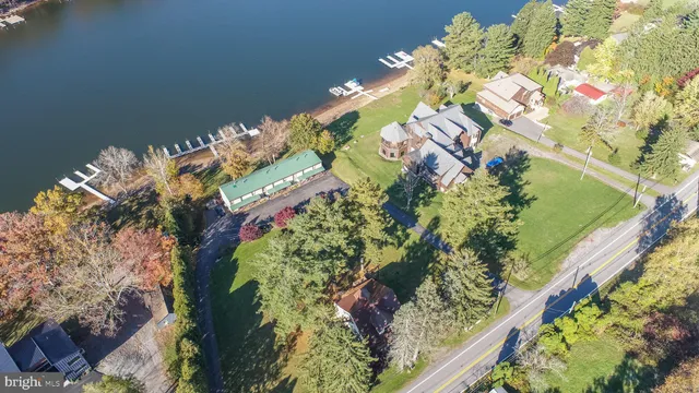 $775,000 | 887 Deep Creek Drive, Unit 7, McHenry, MD 21541