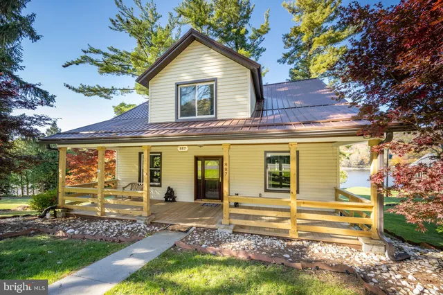 $775,000 | 887 Deep Creek Drive, Unit 7, McHenry, MD 21541