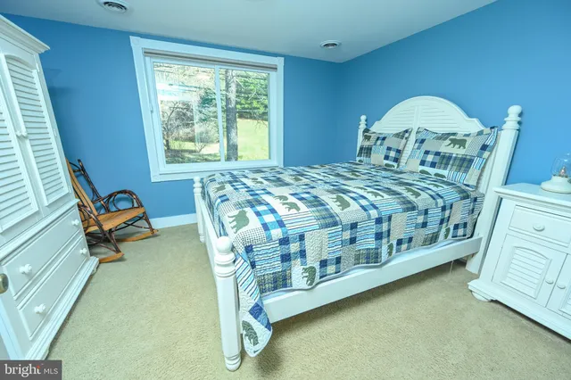 $775,000 | 887 Deep Creek Drive, Unit 7, McHenry, MD 21541