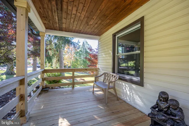 $775,000 | 887 Deep Creek Drive, Unit 7, McHenry, MD 21541