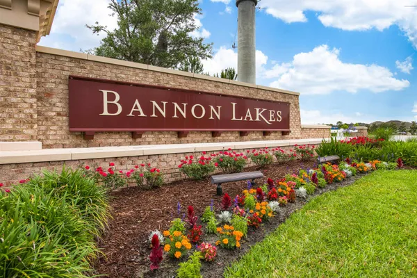 a view of sign board