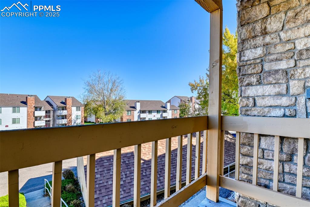 916 Tenderfoot Hill Road, Unit 101 Colorado Springs, CO 80906 - Photo 20 of 42 a view of a balcony with city view