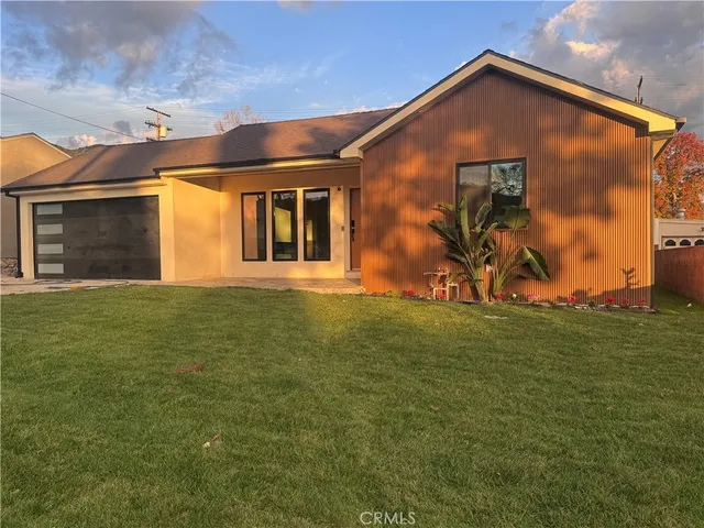 $2,199,000 | 2316 North Parish Place, Burbank, CA 91504