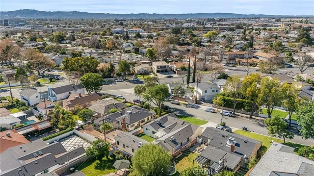 $2,199,000 | 2316 North Parish Place, Burbank, CA 91504