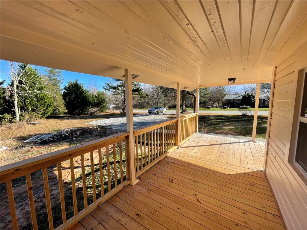 240 Cassidy Bridge Road Mountain Rest, SC 29664 - Photo 7 of 31 Gallery Image 7