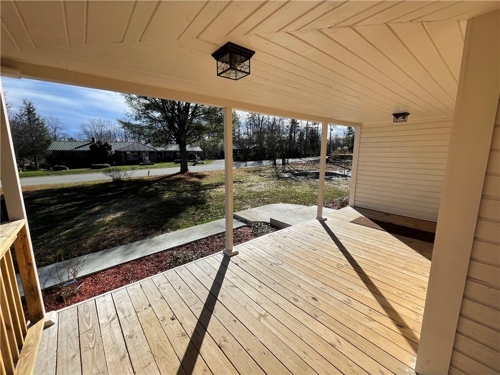 240 Cassidy Bridge Road Mountain Rest, SC 29664 - Photo 8 of 31 Gallery Image 8