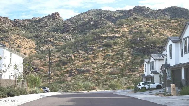 $4,500 | 712 East Buist Avenue, Phoenix, AZ 85042