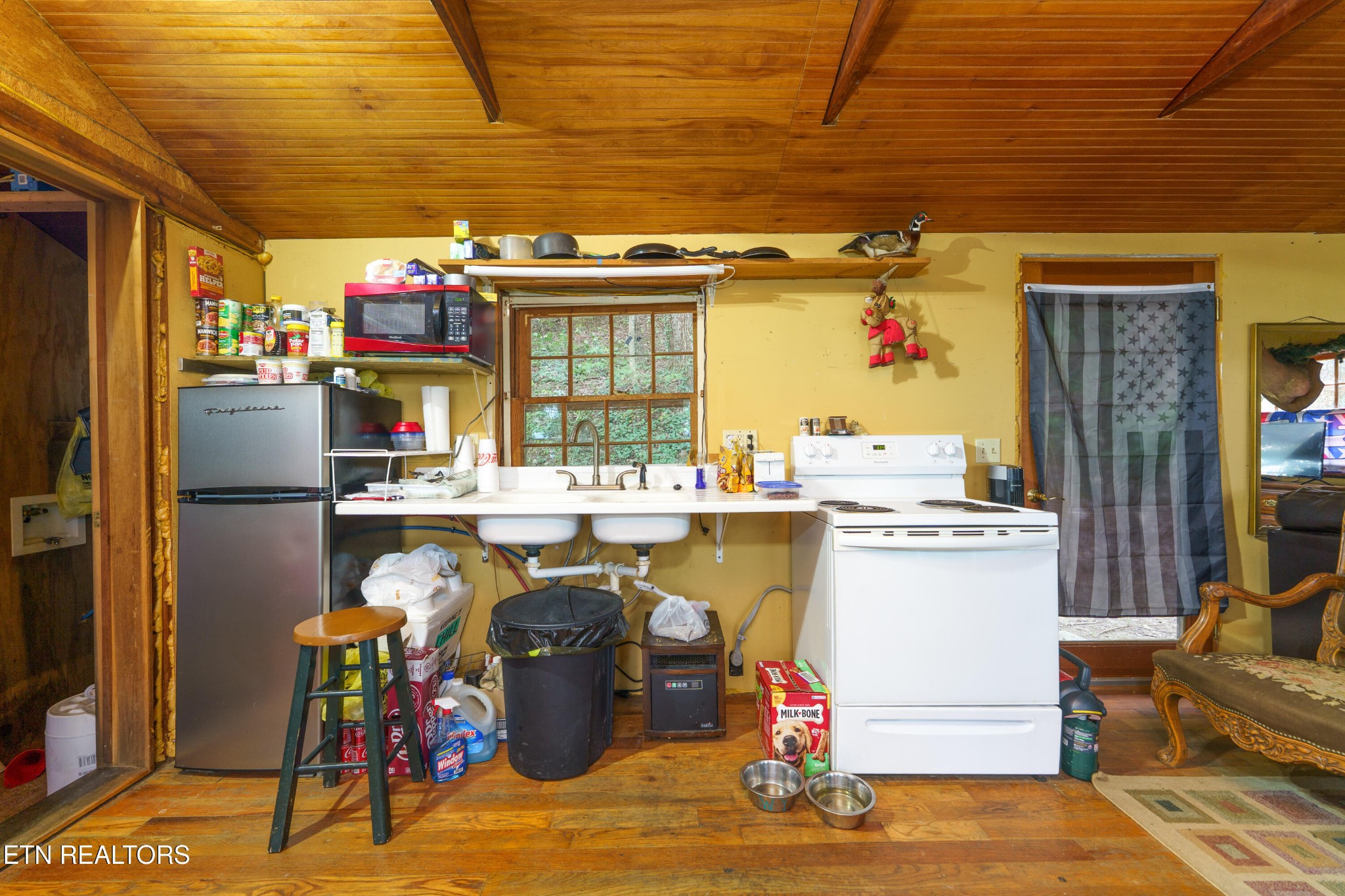 2939 Dupont Springs Road Sevierville, TN 37862 - Photo 5 of 20