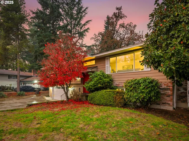 $619,000 | 16420 Chessington Court, Gladstone, OR 97027