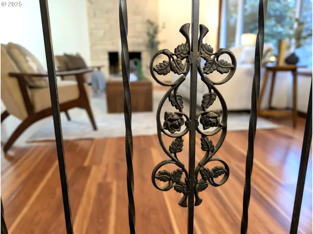 $619,000 | 16420 Chessington Court, Gladstone, OR 97027