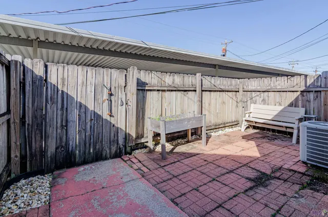 $135,000 | 5440 Sleepy Hollow Drive, Baton Rouge, LA 70817