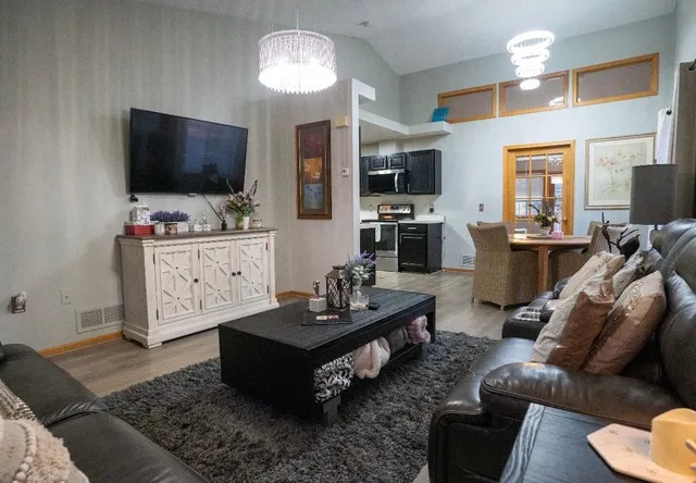 $324,900 | 19160 Concord Street Northwest, Elk River, MN 55330