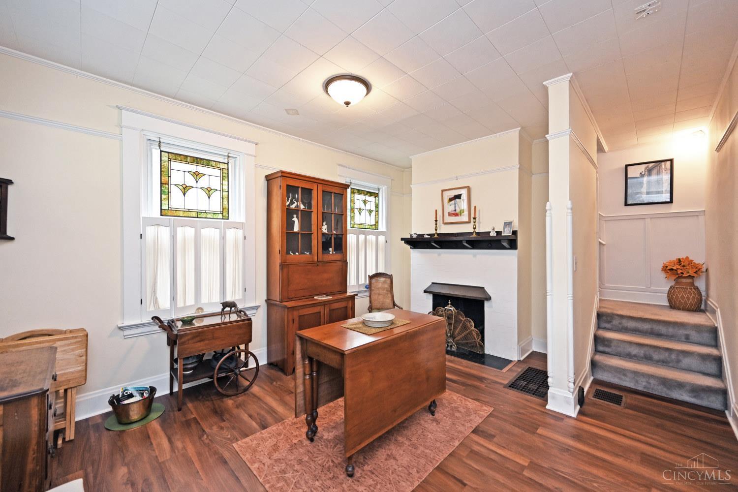 637 Riddle Road Cincinnati, OH 45220 - Photo 6 of 43 Gallery Image 6