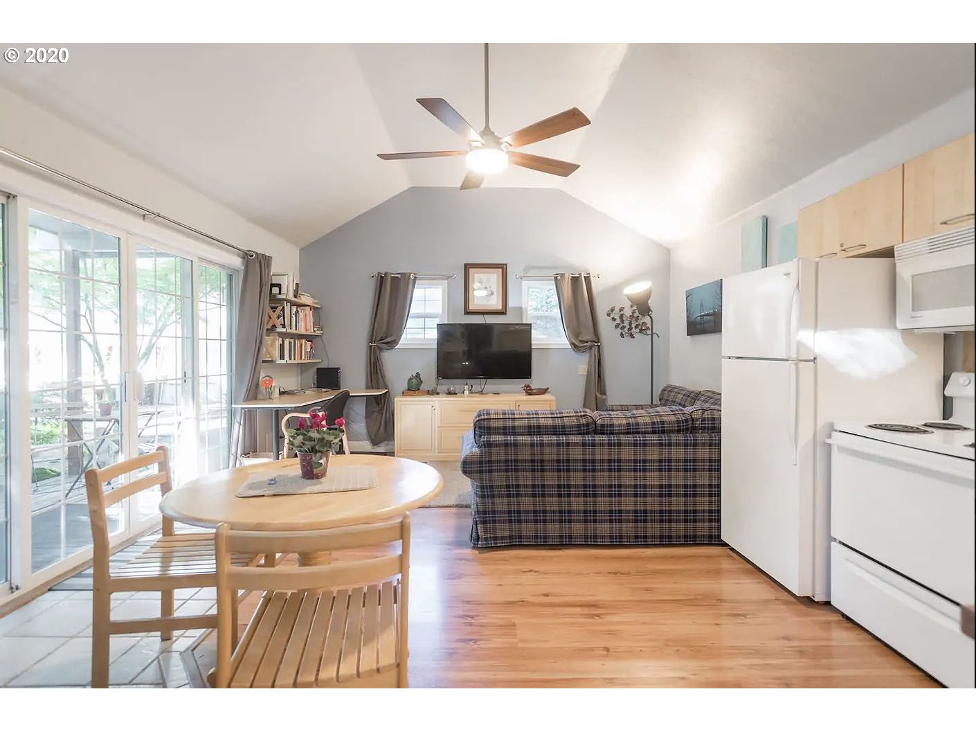 16570 Southwest Inverurie Road Lake Oswego, OR 97035 - Photo 13 of 14 Gallery Image 13