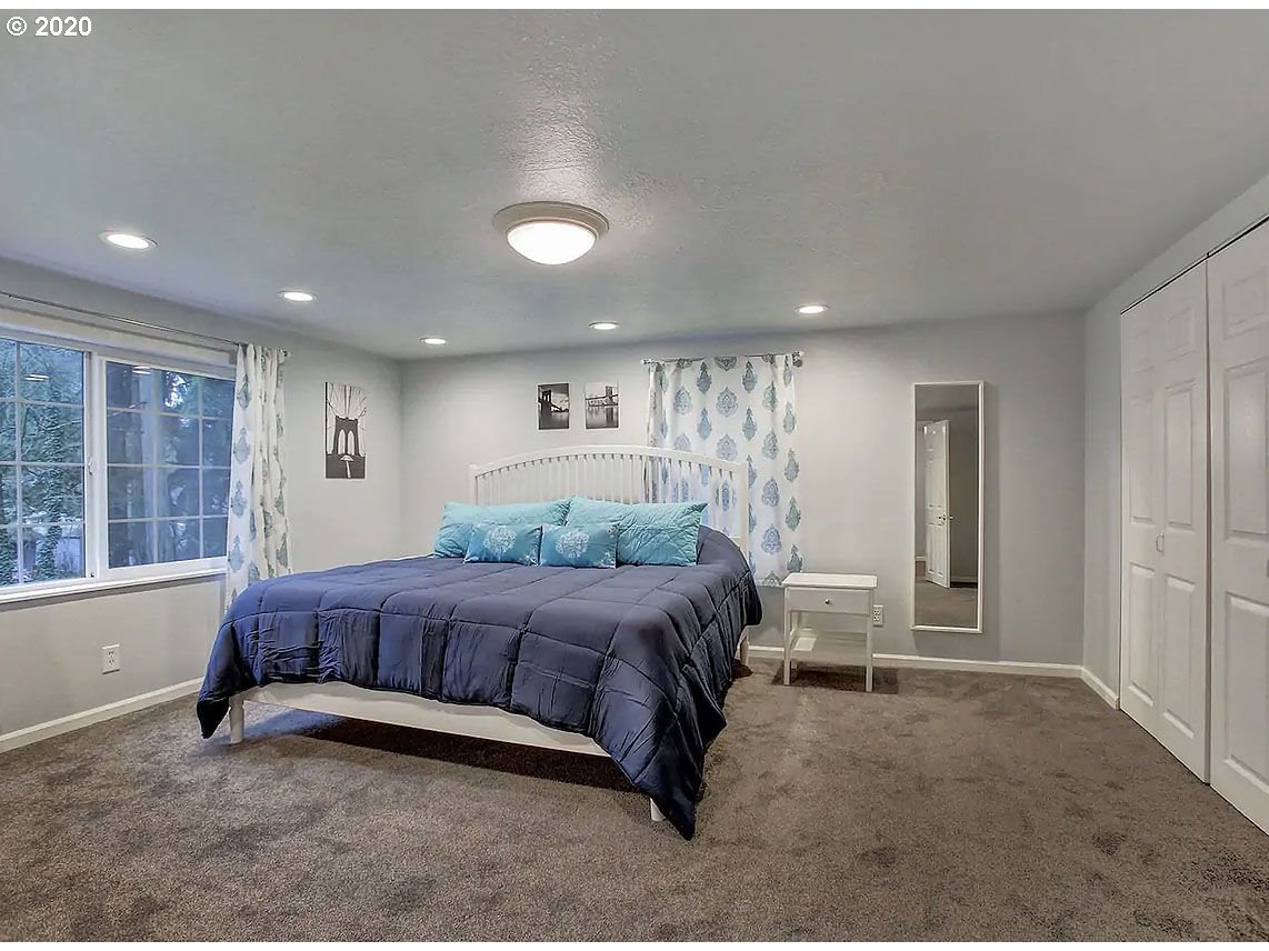 16570 Southwest Inverurie Road Lake Oswego, OR 97035 - Photo 6 of 14 Gallery Image 6