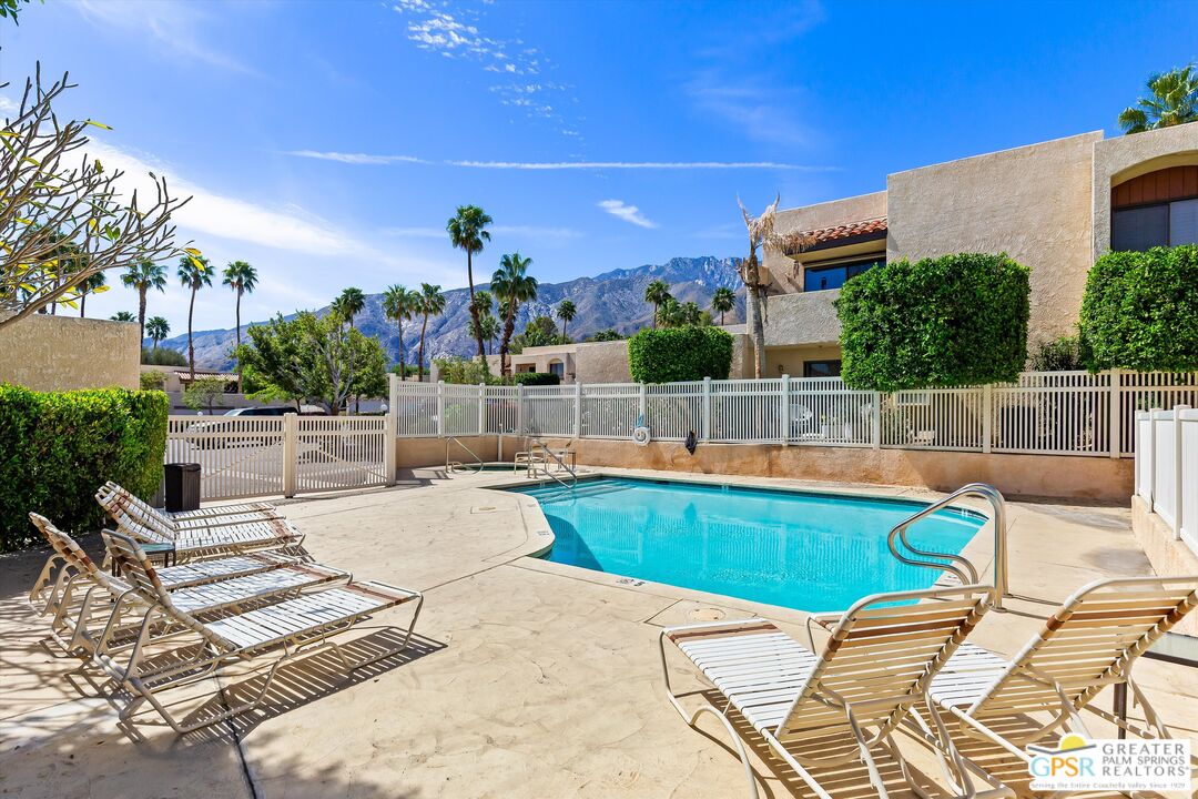 200 East Racquet Club Road, Unit 8 Palm Springs, CA 92262 - Photo 30 of 32
