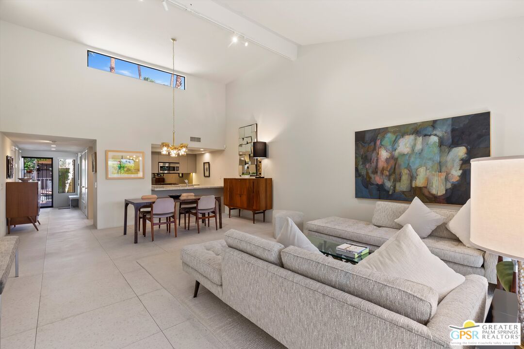 200 East Racquet Club Road, Unit 8 Palm Springs, CA 92262 - Photo 4 of 32