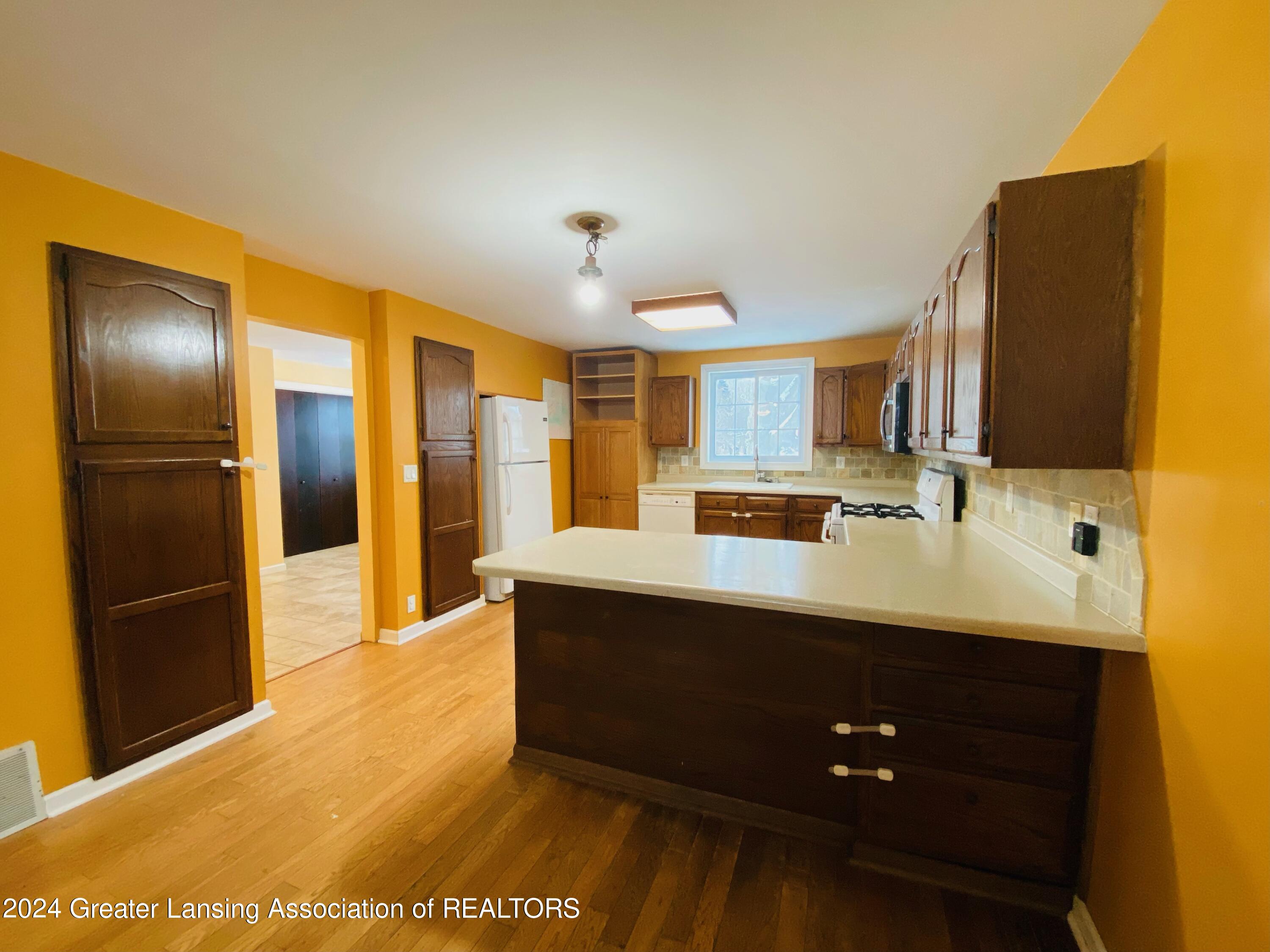 4355 Smiths Crossing Road Freeland, MI 48623 - Photo 11 of 23 KITCHEN2