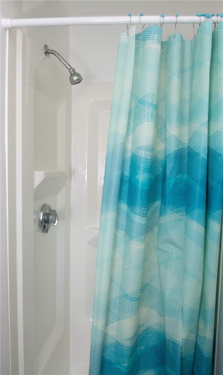 275 West Main Road, Unit 2 Middletown, RI 02842 - Photo 10 of 14 Primary Bath Shower