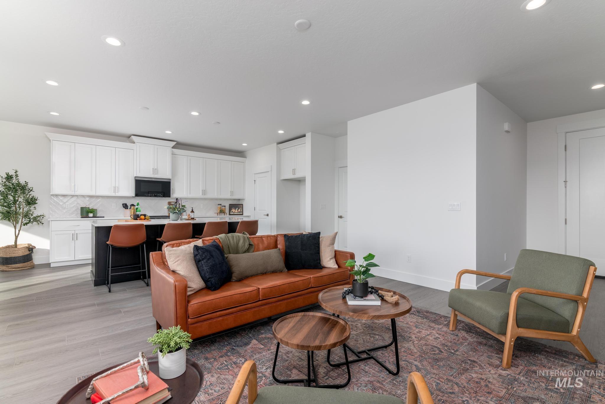 822 West Bay Street Middleton, ID 83644 - Photo 2 of 11 Living room with recessed lighting and light wood-style floors