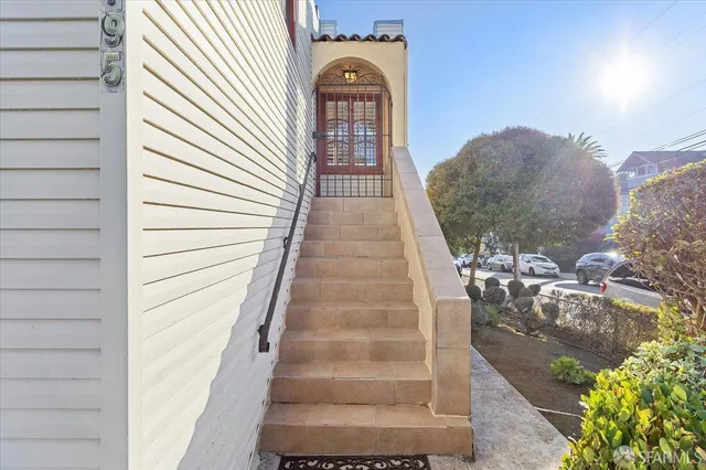 $1,095,000 | 195 Judson Avenue, San Francisco, CA 94112