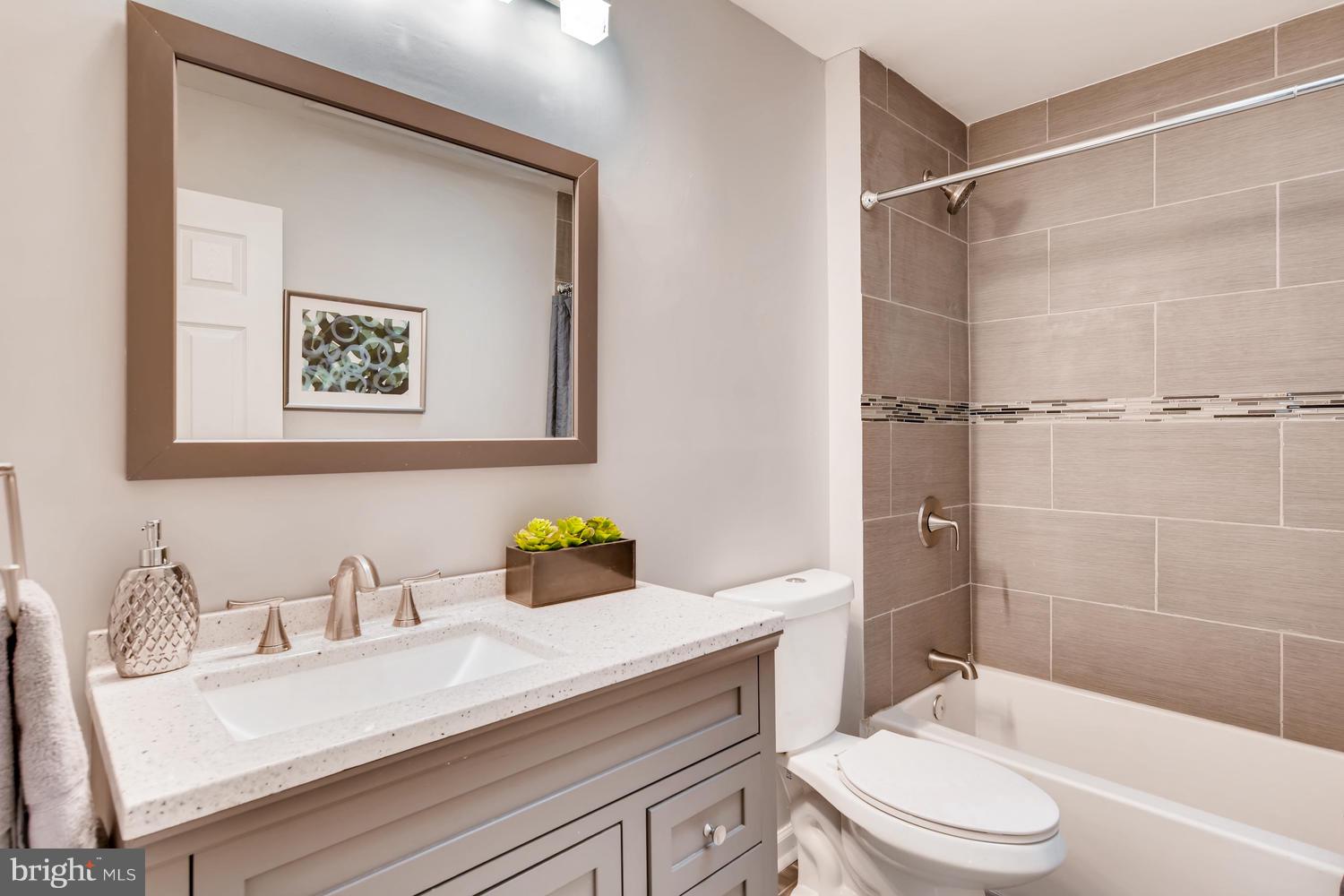 4523 Maryknoll Road Baltimore, MD 21208 - Photo 14 of 28 Main level bathroom